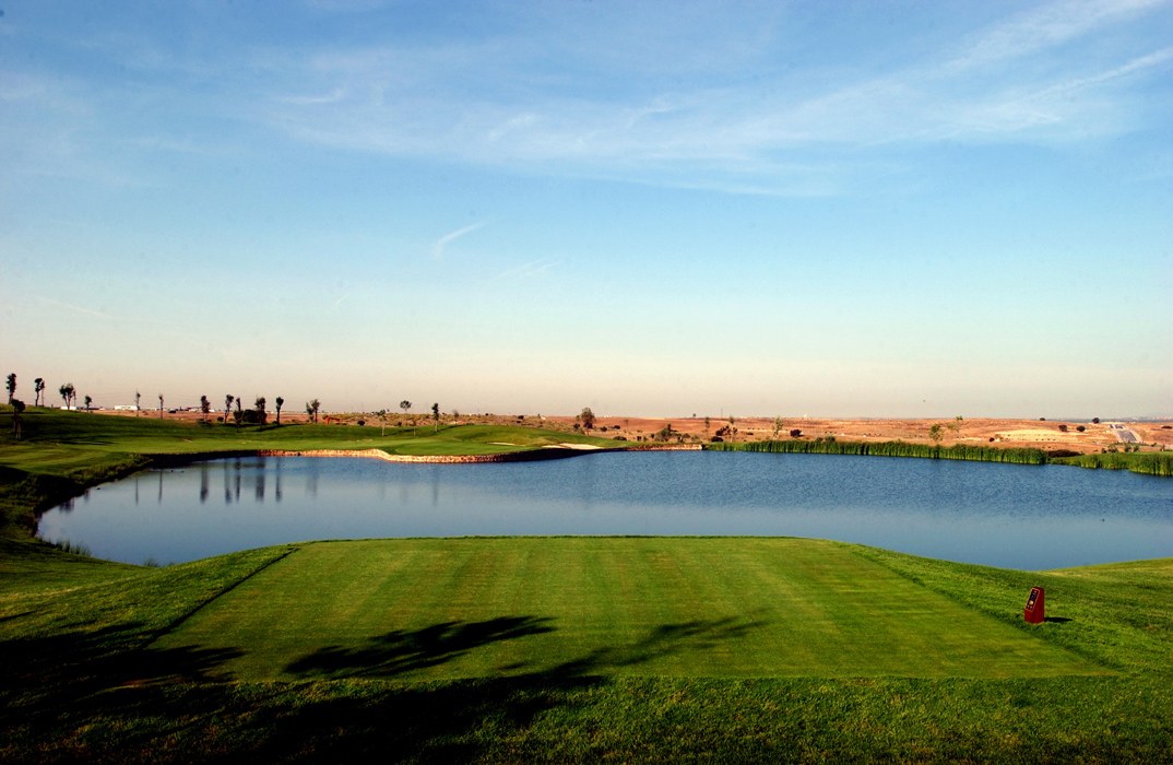 Hoyo con lago en Golf Santander, Boadilla del Monte, Madrid