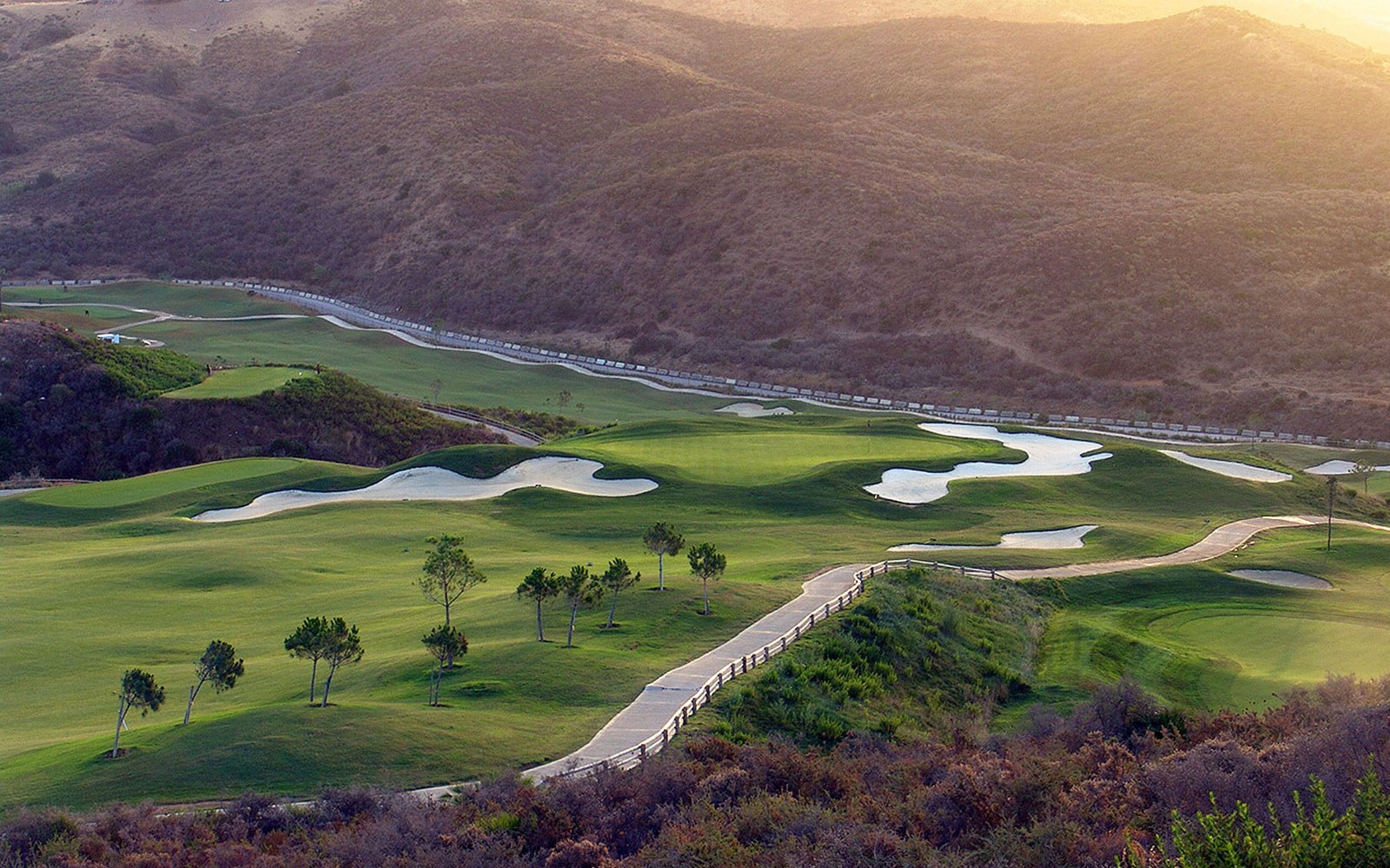 Vista aérea del recorrido de Calanova Golf en Mijas, Málaga