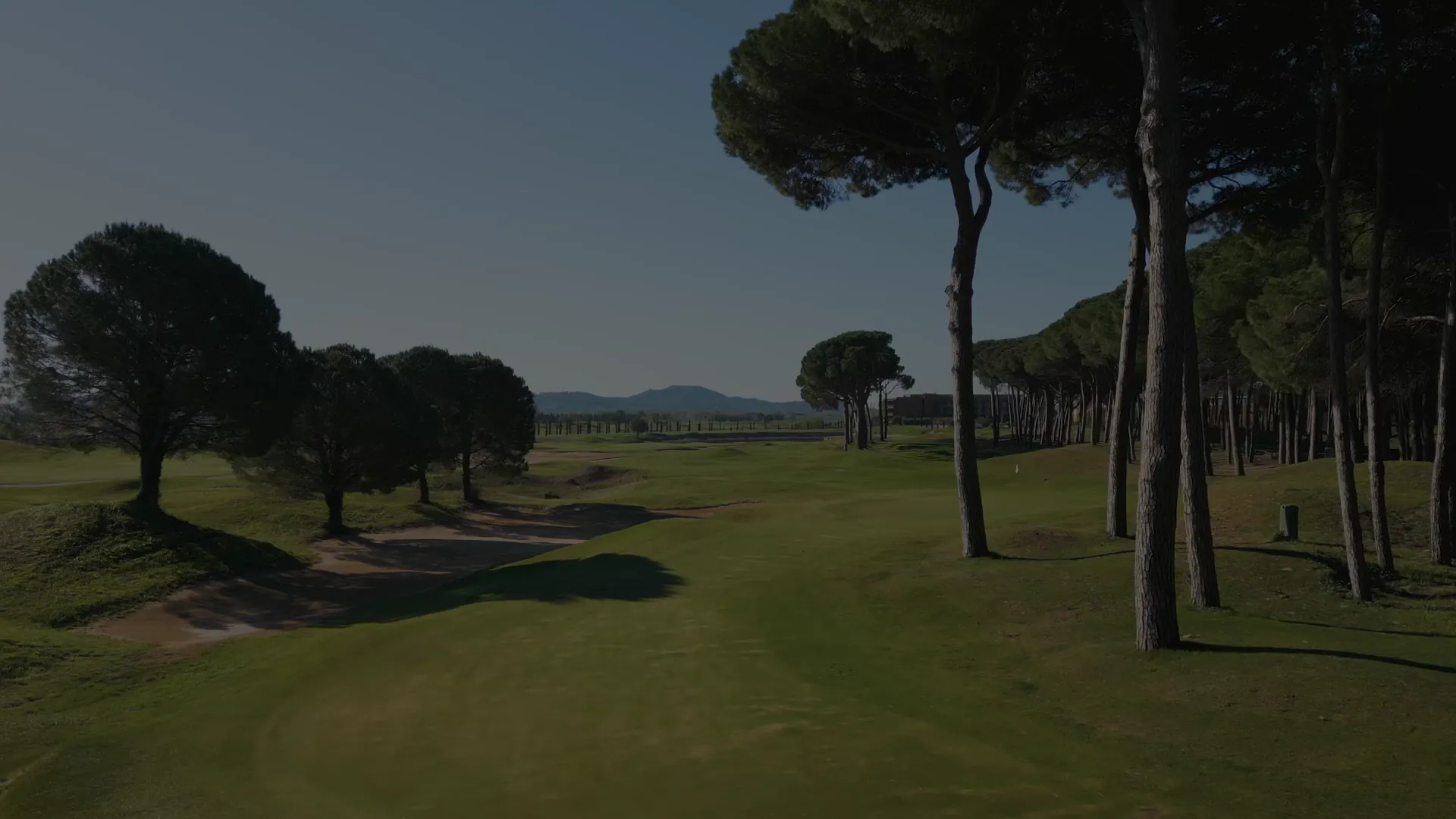 Vista del campo de golf Empordà Golf – Links en Gualta, Girona